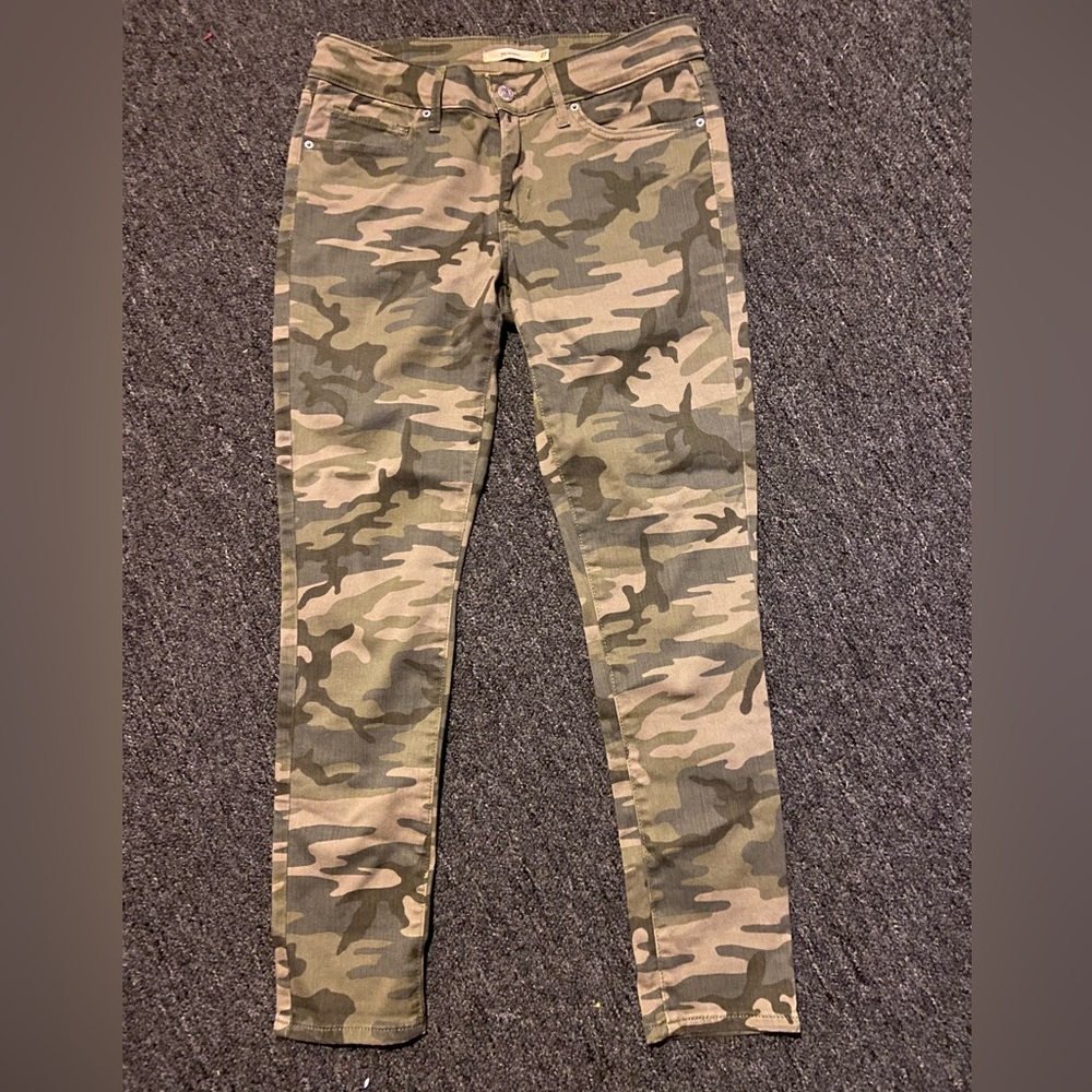 711 skinny Levi’s jeans